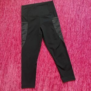 Zyia Active Black Camo Reflective Pocket Brilliant Hi-Rise Capri Size 6-8